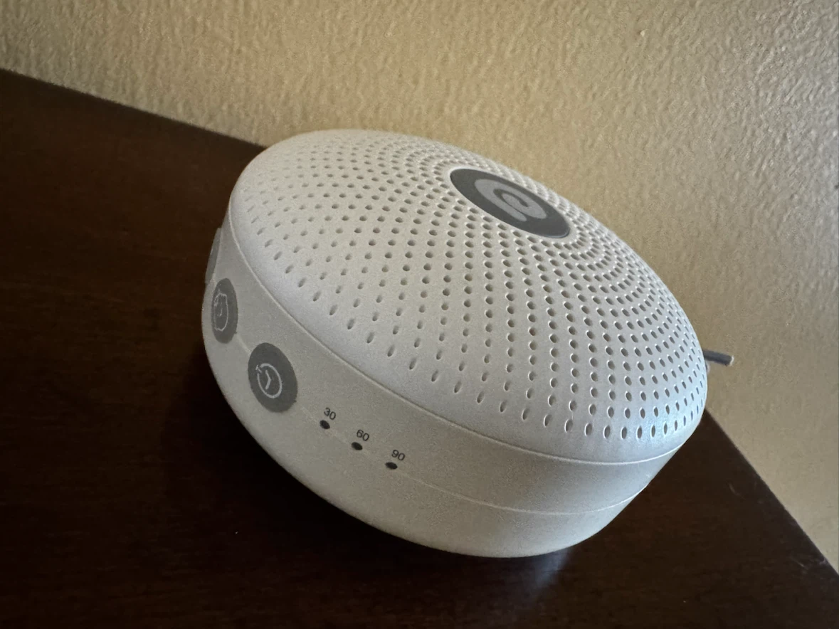 Baby white noise machine - photo 2
