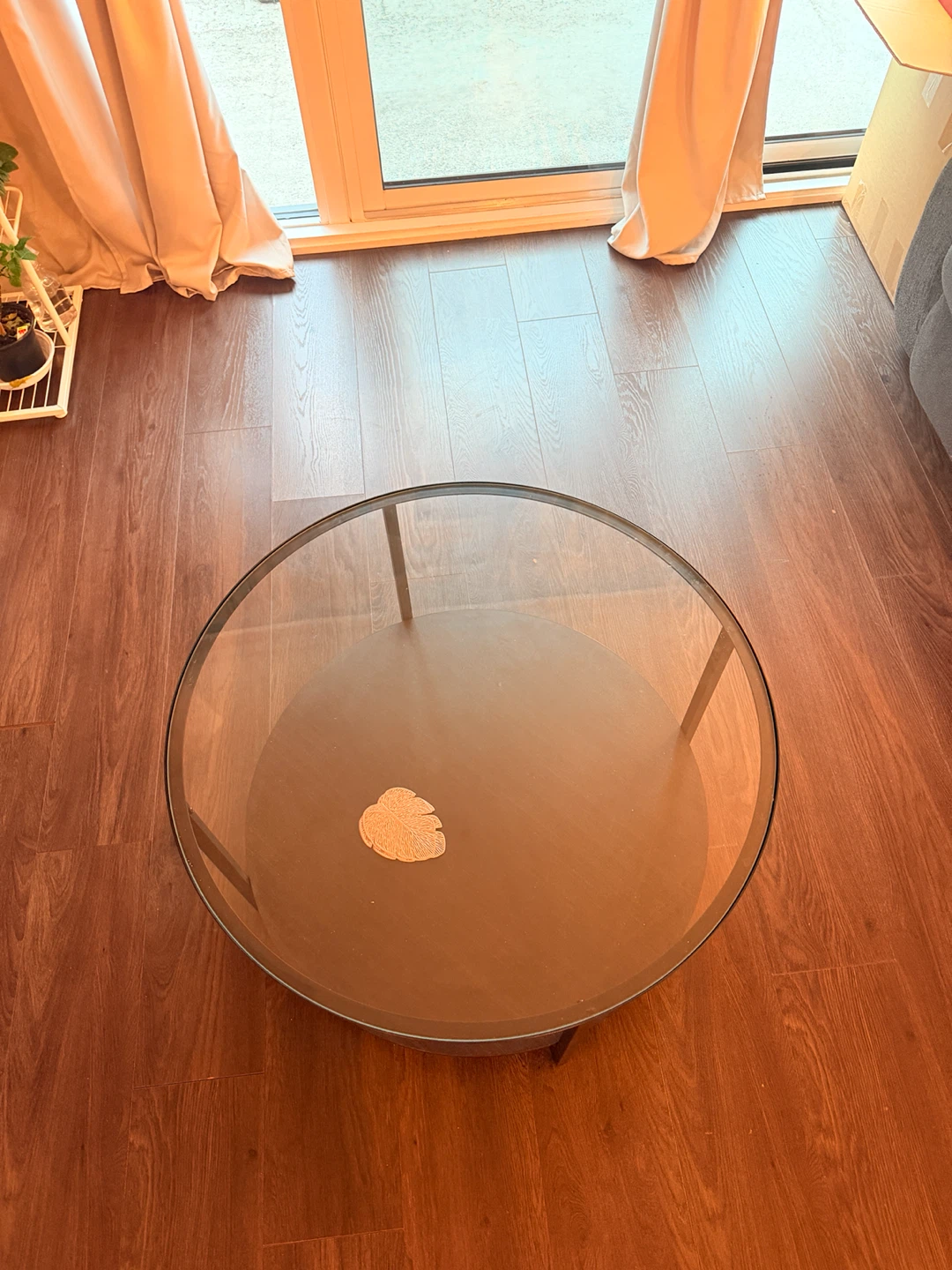 IKEA VITTSJÖ Coffee Table - Round Glass Coffee Table - photo 2