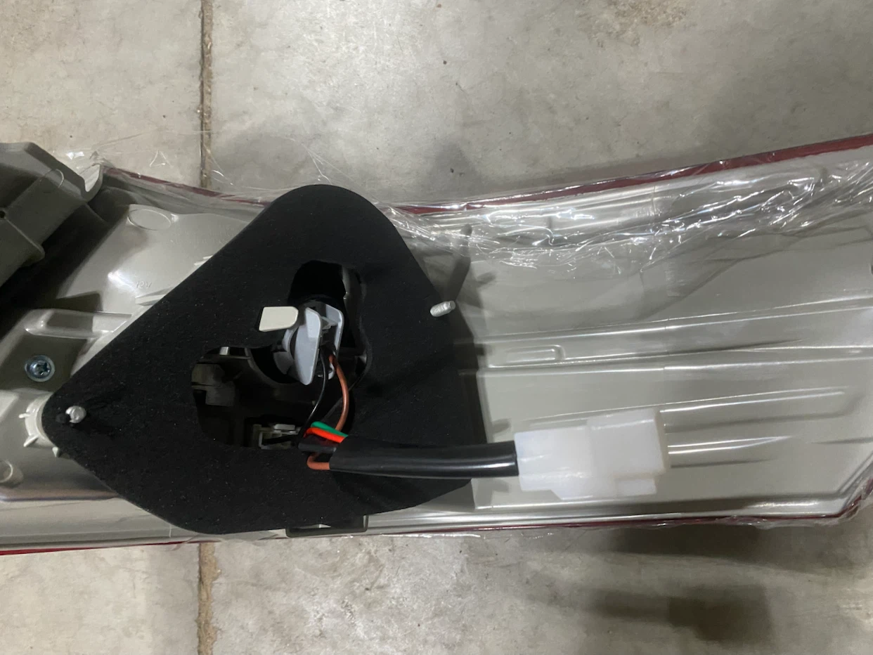 Camry tail light - photo 5