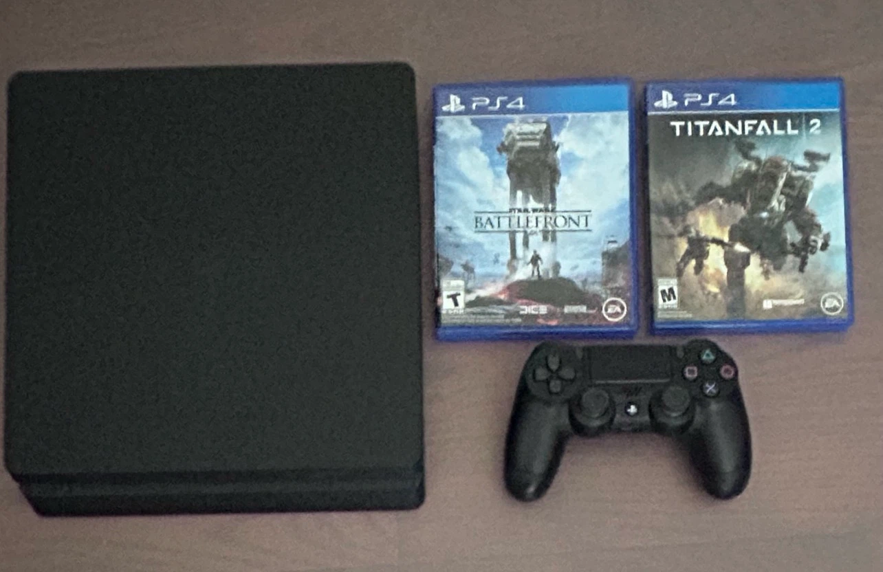 Sony PS4 - photo 2