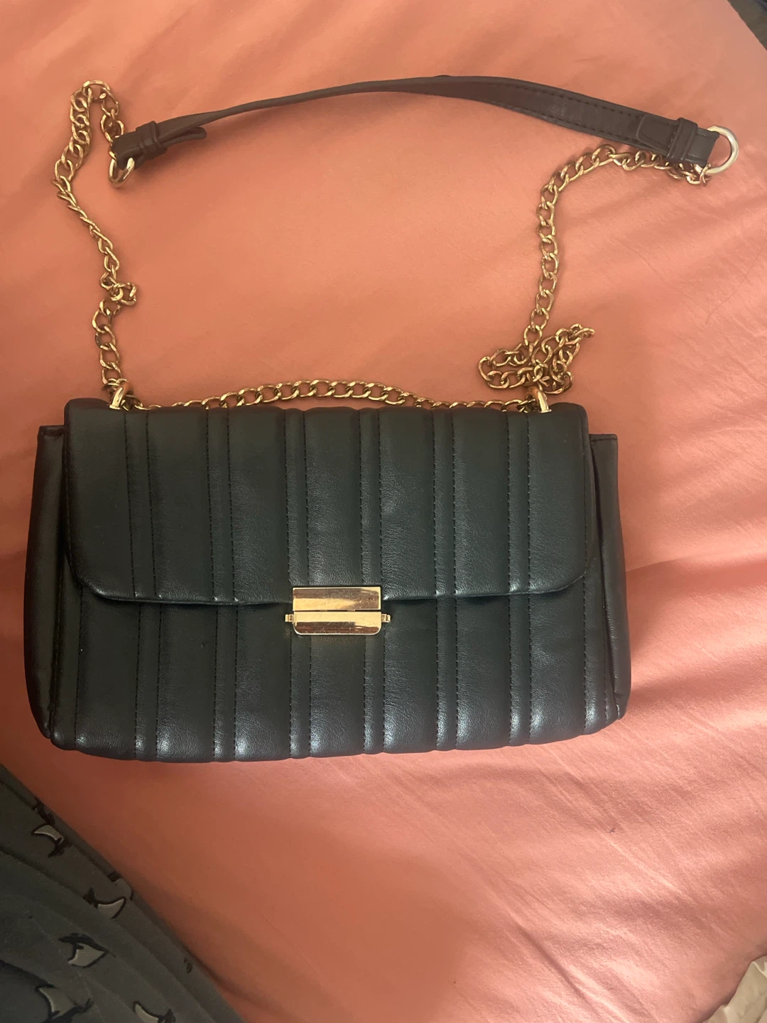 Black Quilted Crossbody Bag with Chain Strap