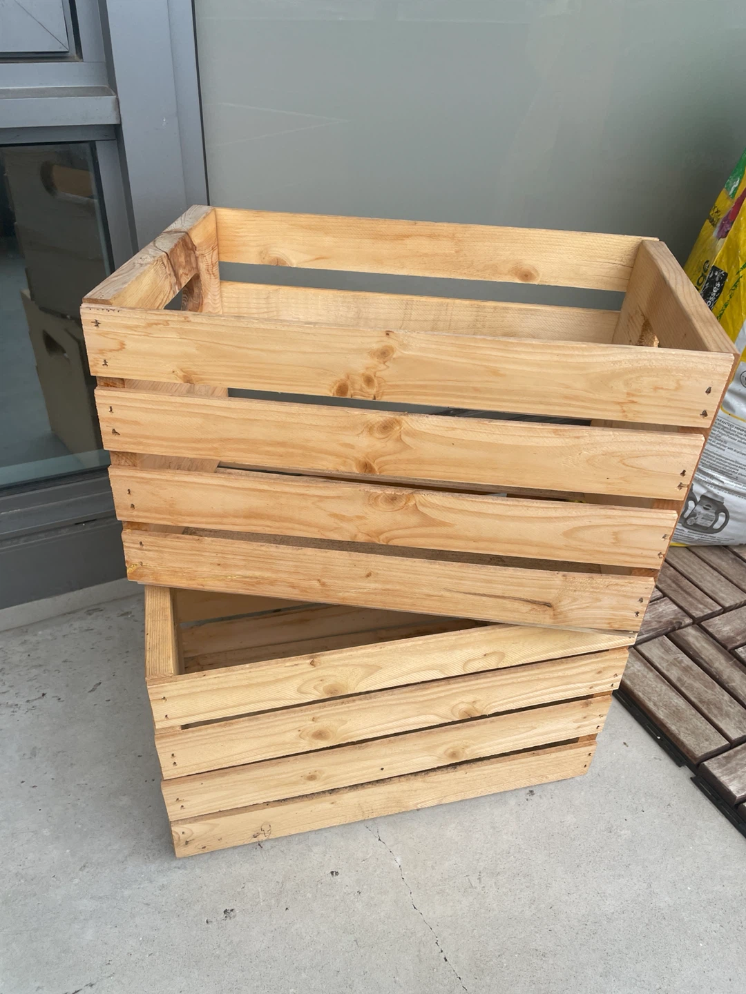 🏡 Moving Out Sale – Wooden Planter Crates 🌿