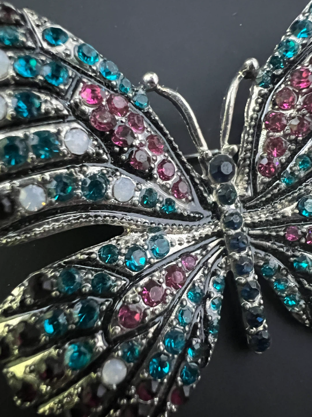 Vintage-Style Multicolor Rhinestone Butterfly Brooch - photo 2