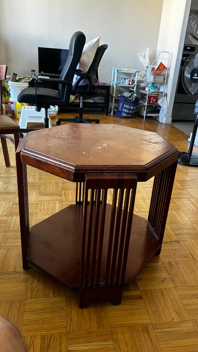 Centre coffee table