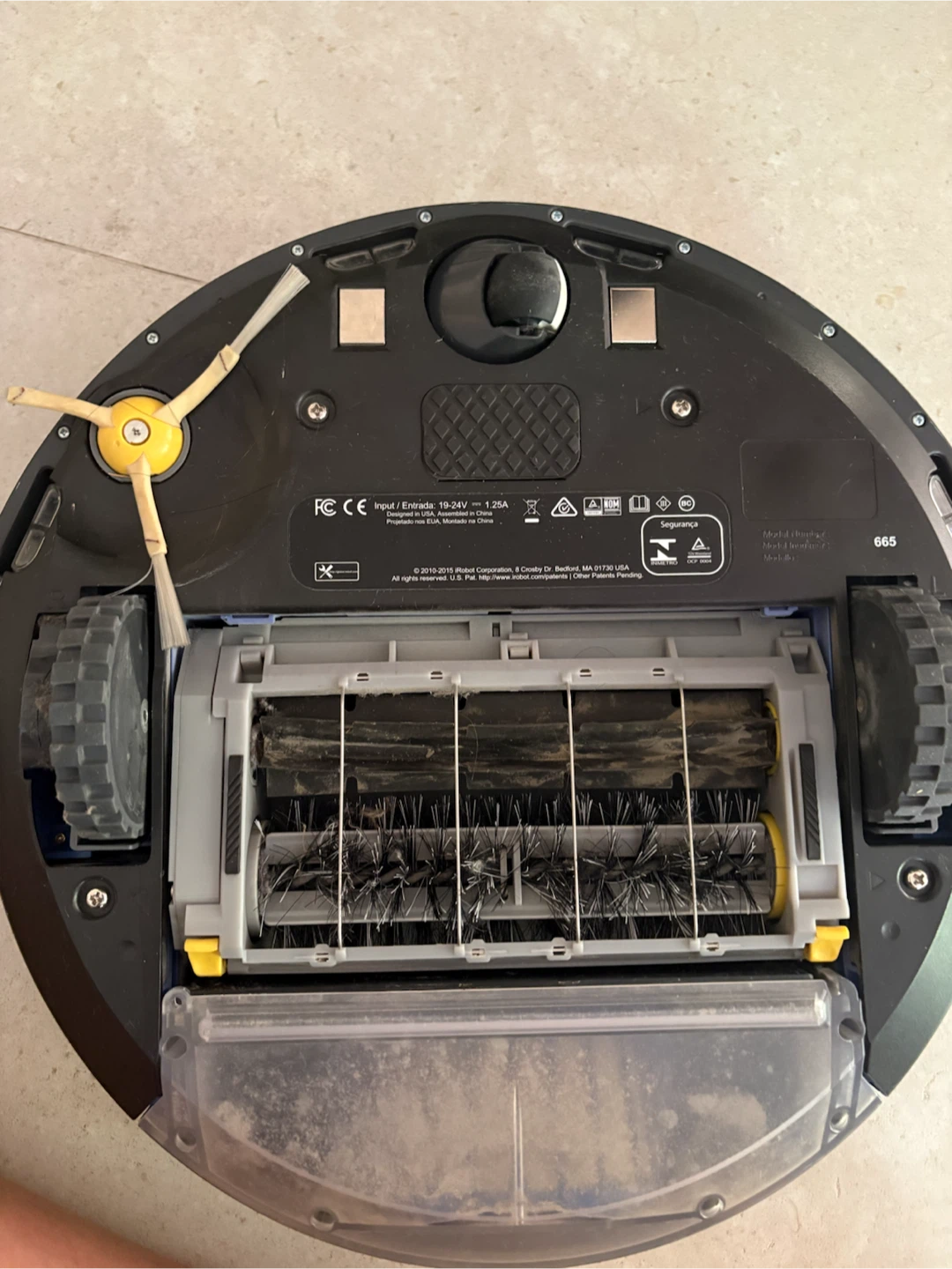 iRobot Roomba Vacuum Cleaner - photo 3