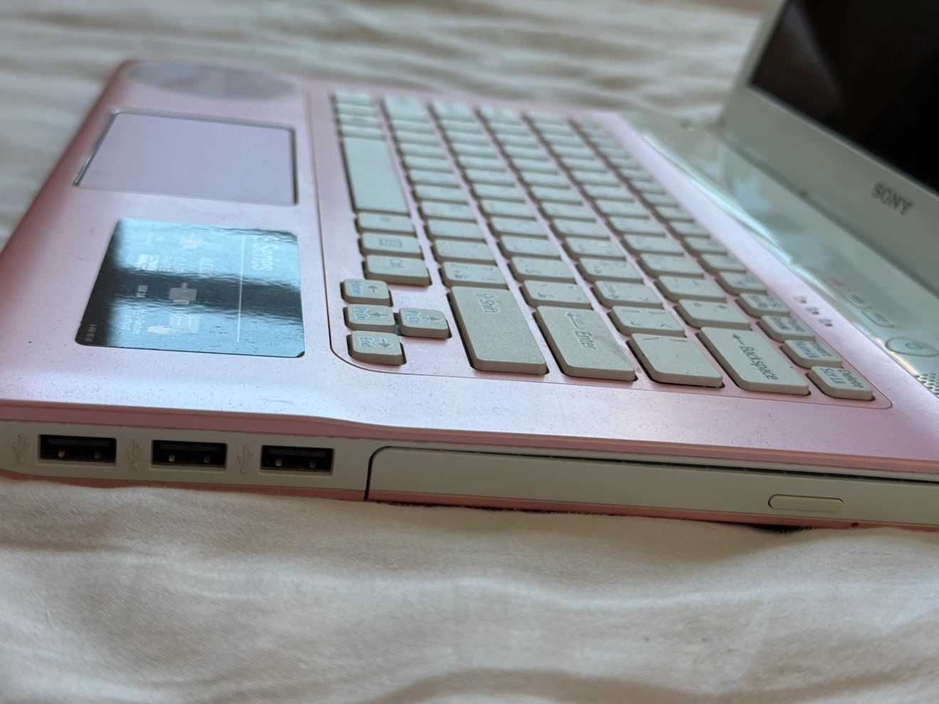 Sony VAIO Pink Laptop - photo 4