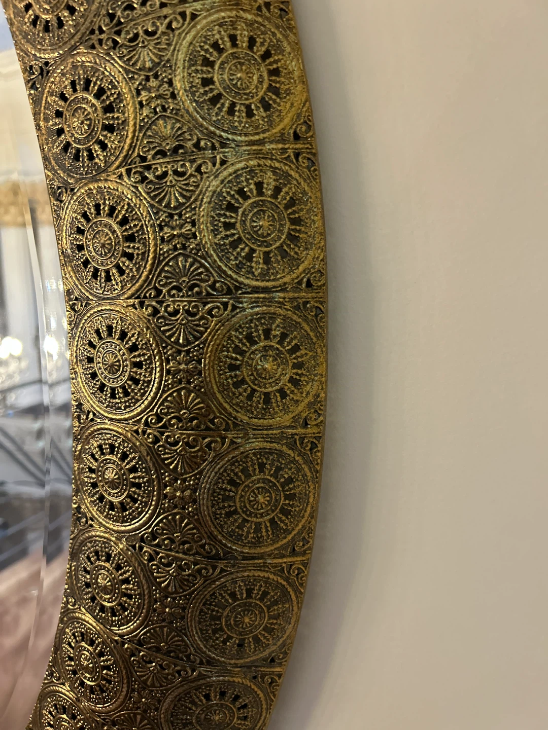 Pair of Vintage Ornate Brass Oval Mirror - photo 3