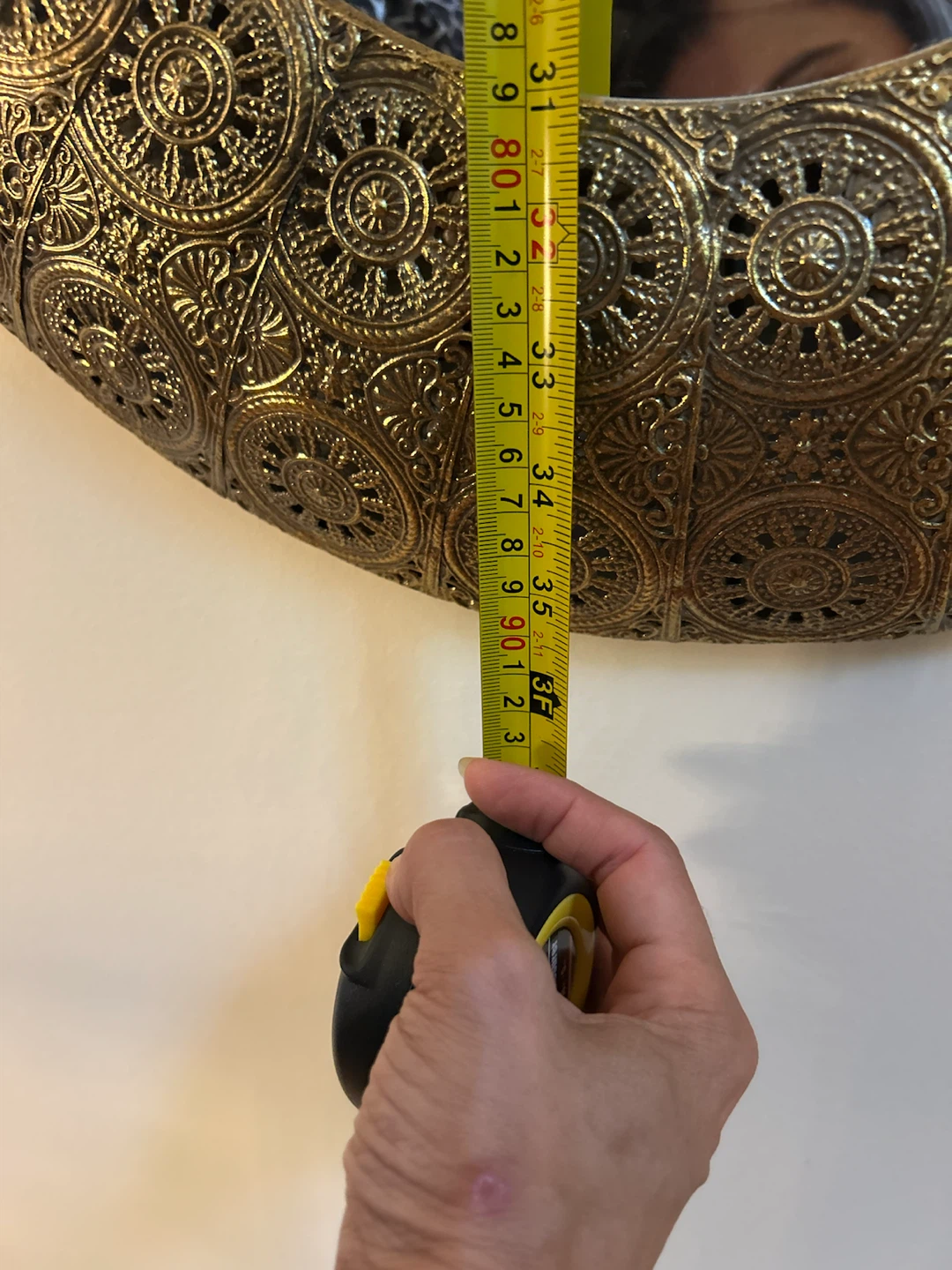 Pair of Vintage Ornate Brass Oval Mirror - photo 5