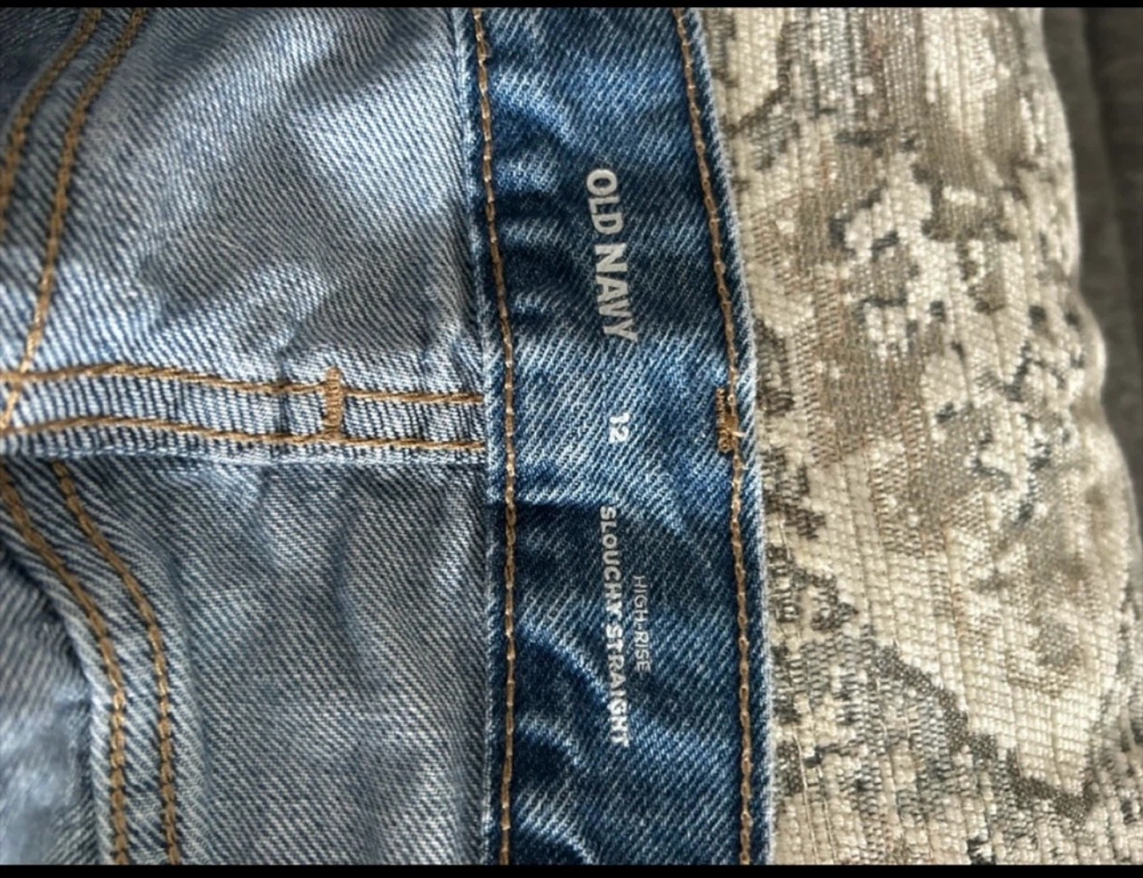 Old Navy High-Rise Slouchy Straight Jeans - Light Wash Size 12 - photo 2