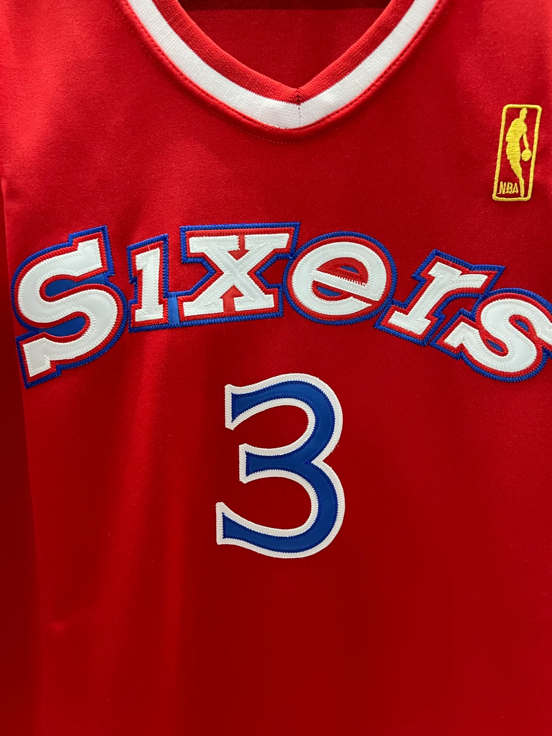 Mitchell & Ness Philadelphia 76ers Iverson #3 Jersey - photo 2