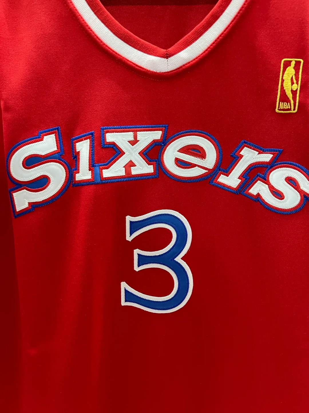 Mitchell & Ness Philadelphia 76ers Iverson #3 Jersey - photo 2