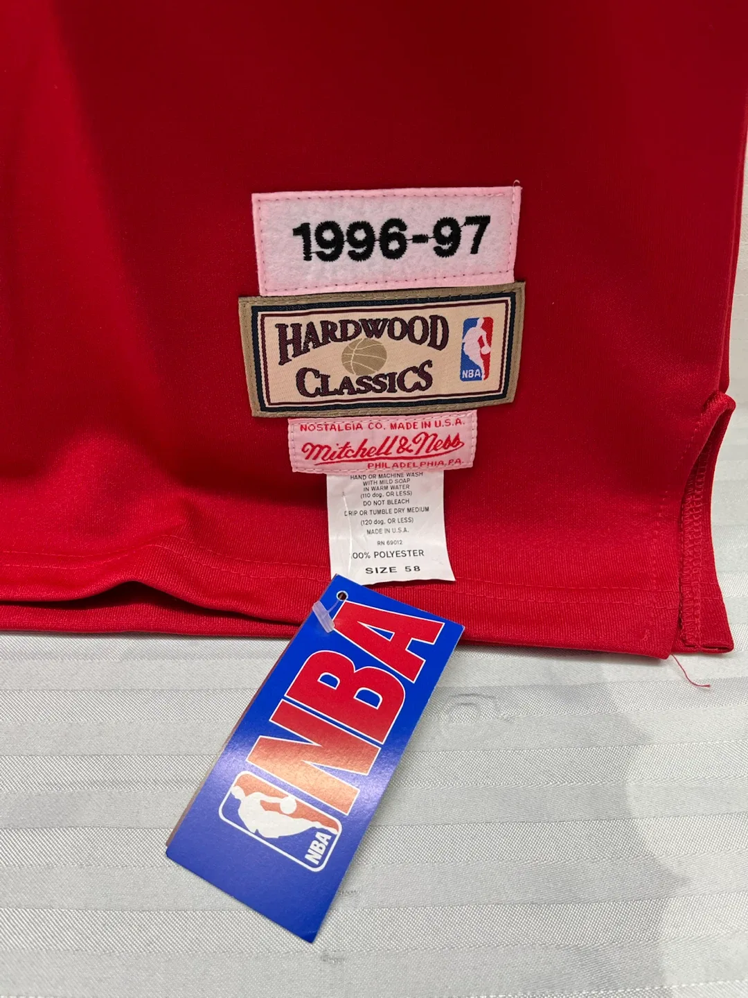 Mitchell & Ness Philadelphia 76ers Iverson #3 Jersey - photo 3