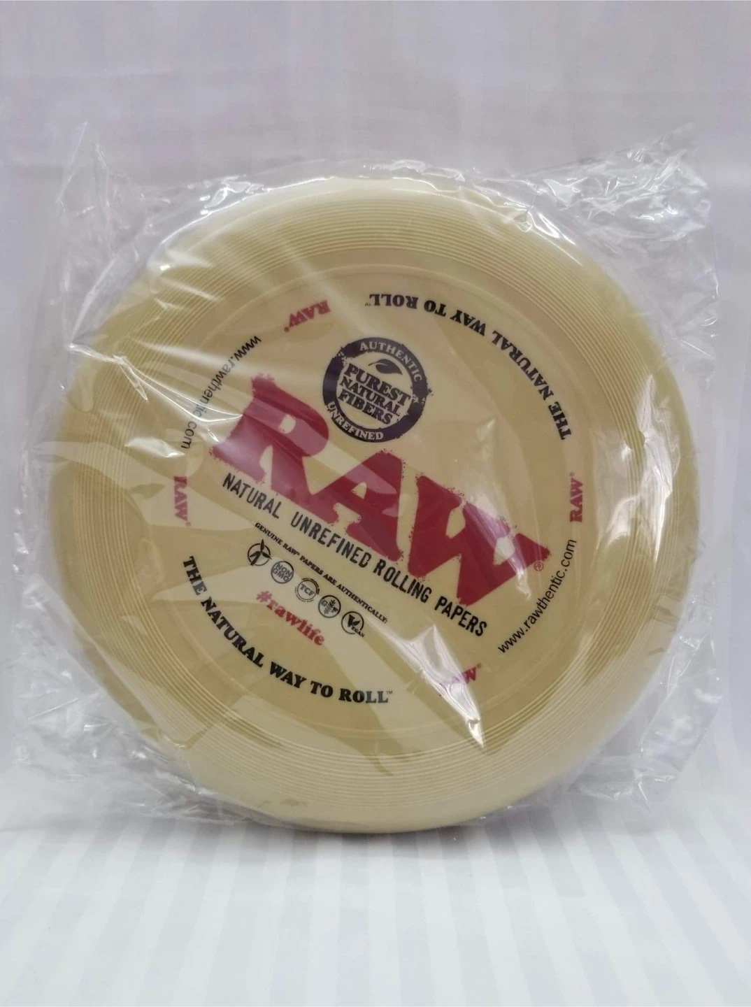 RAW Rolling Papers Bundle with Grinder & Frisbee - photo 2