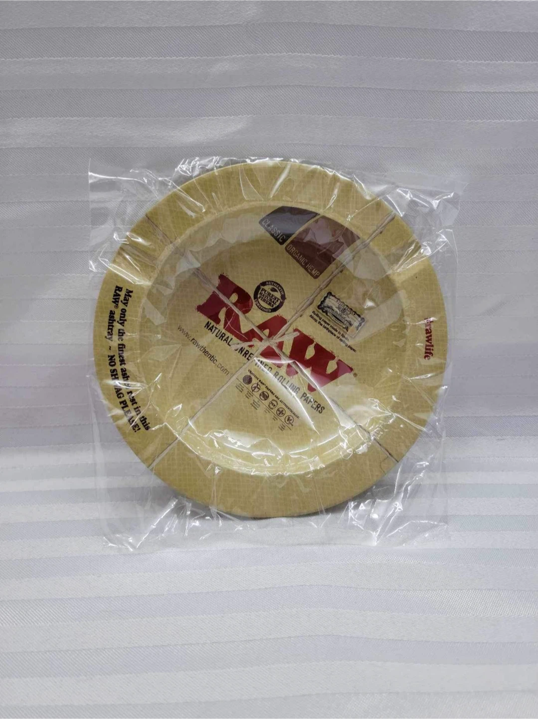 RAW Rolling Papers Bundle with Grinder & Frisbee - photo 3
