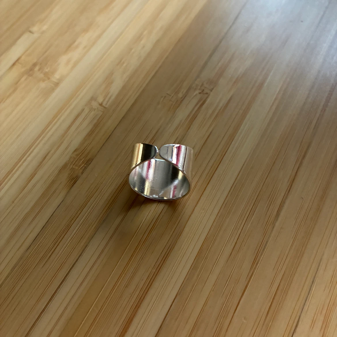 Free Silver Color Wide Band Ring - photo 2