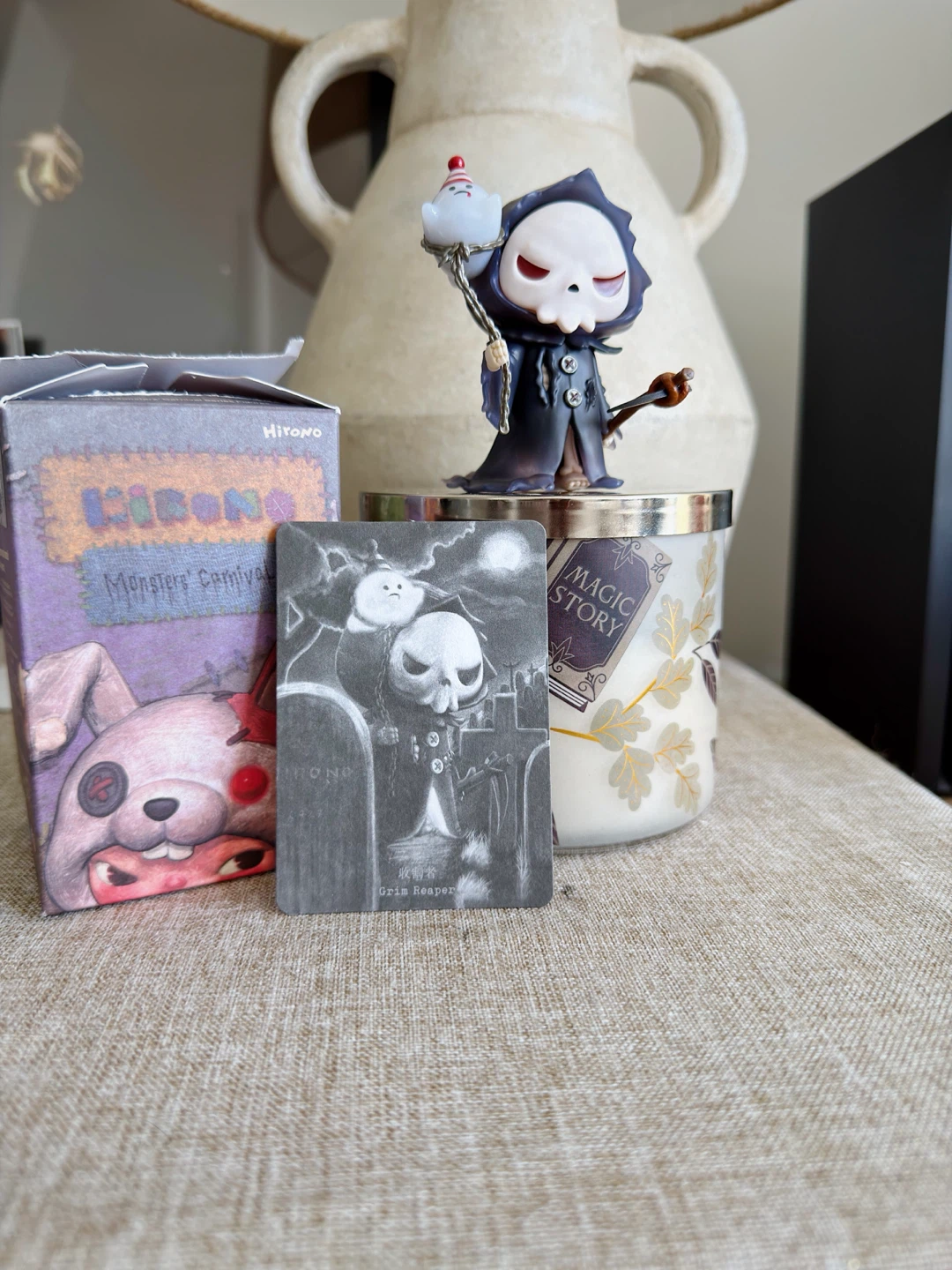 Hirono Monsters Carnival Blind Box Figure - photo 2