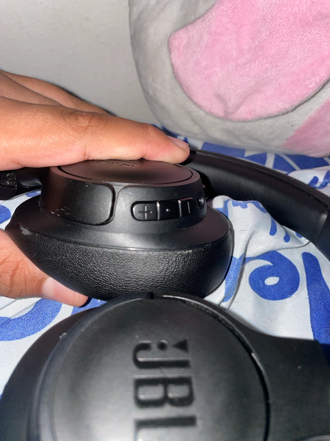 Black JBL Over-Ear Headphones - photo 3