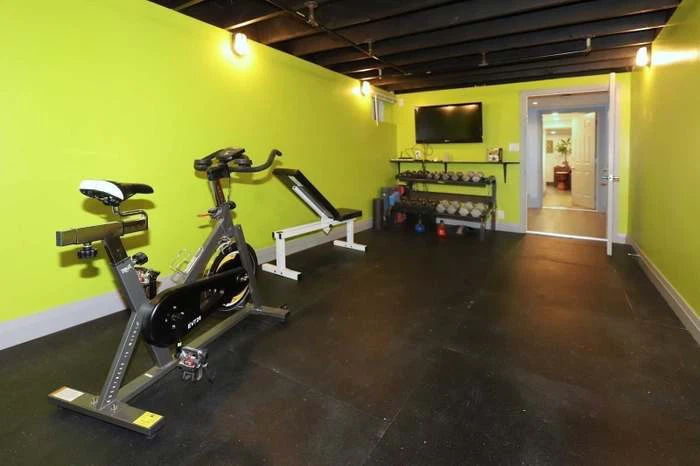 Heavy Duty Gym Floor Mats - 5 left