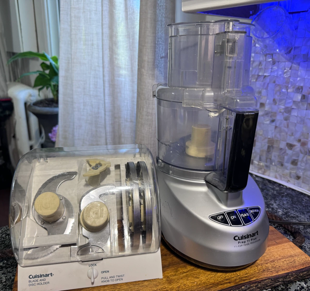 Cuisinart Food Processor and Disc Holder - photo 2