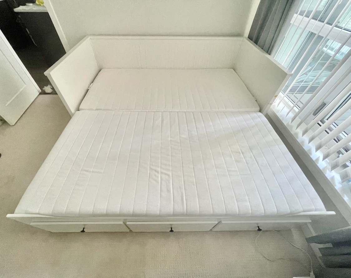IKEA's retractable king-sized bed