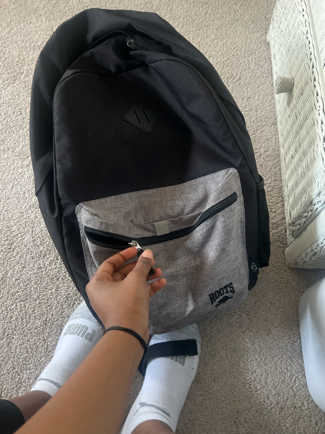 URGENT SALE 10$ Roots Backpack