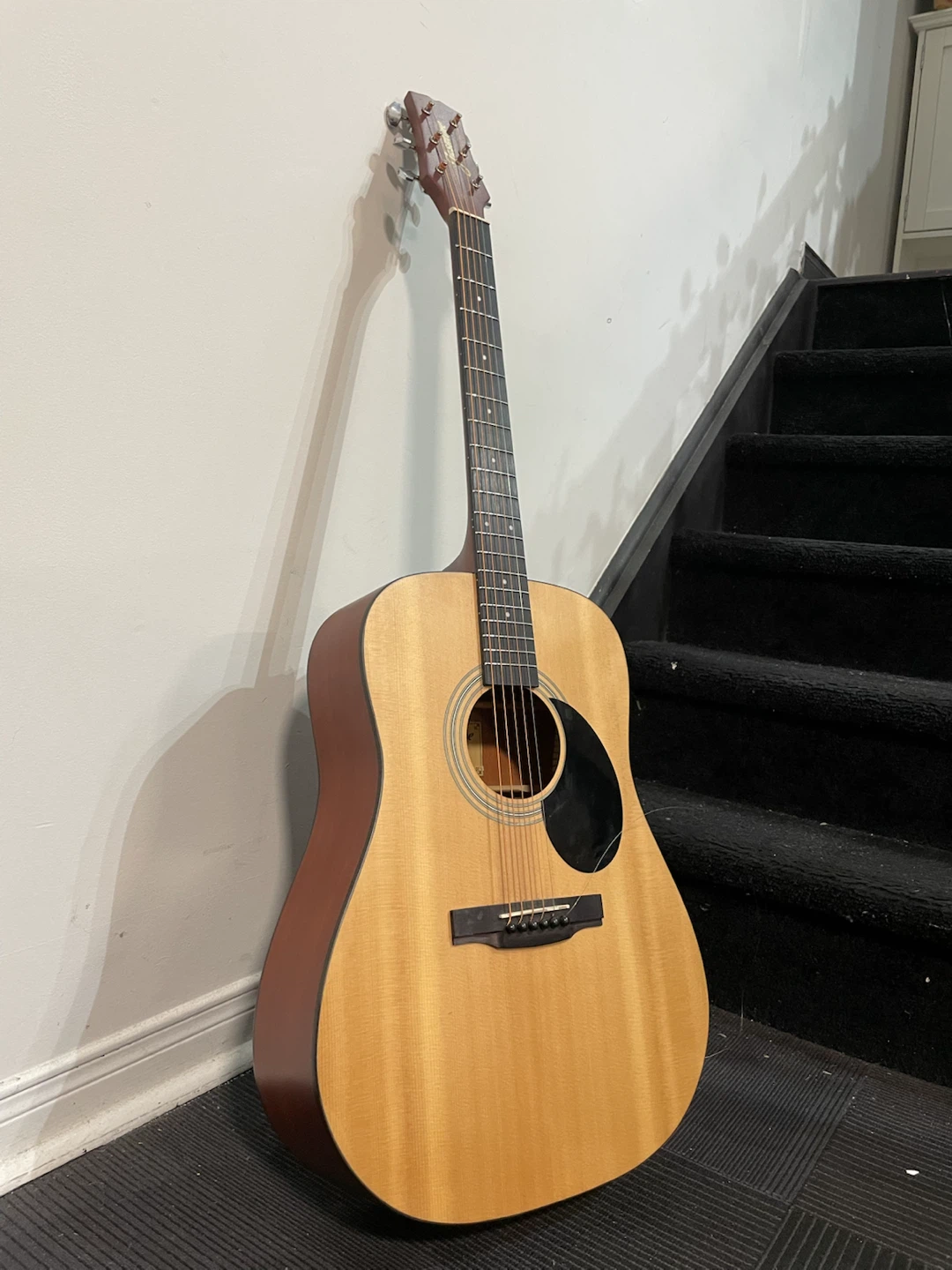 Acoustic Guitar - photo 5