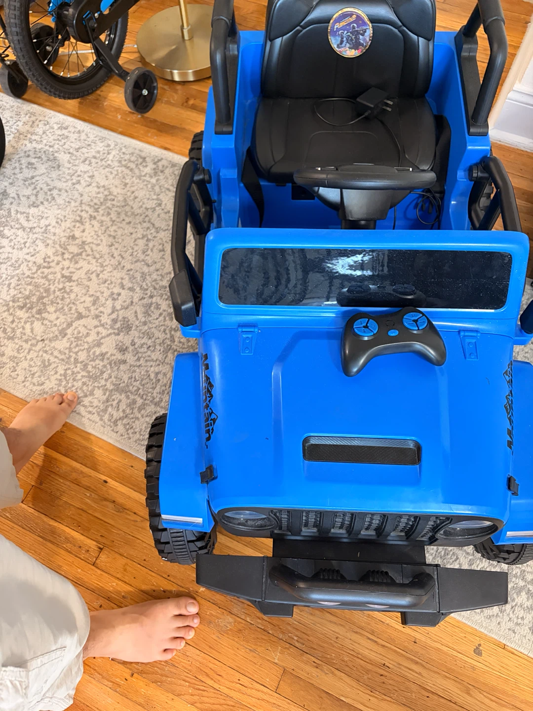 Blue Kids Ride-On Jeep with Remote - photo 2