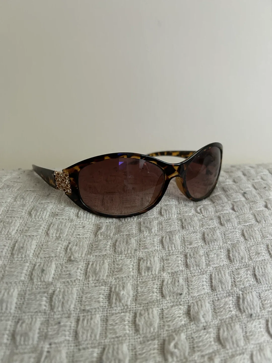 Tortoiseshell Cat-Eye Sunglasses with Rhinestone Detail