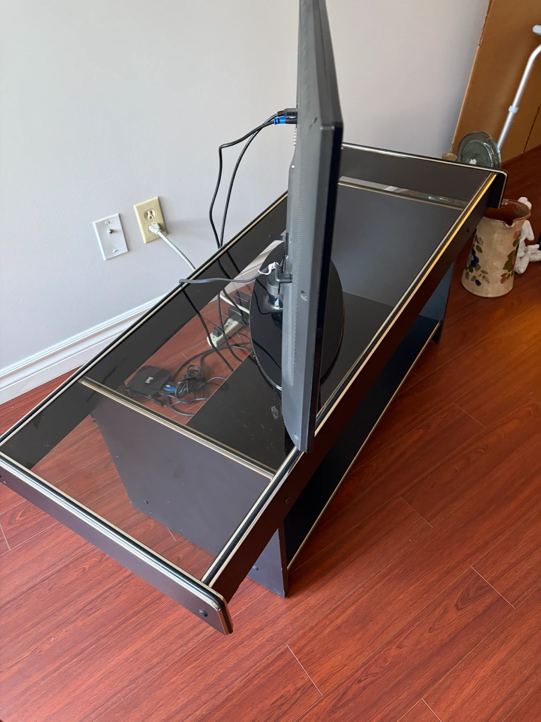 Samsung TV Stand with Glass Top
