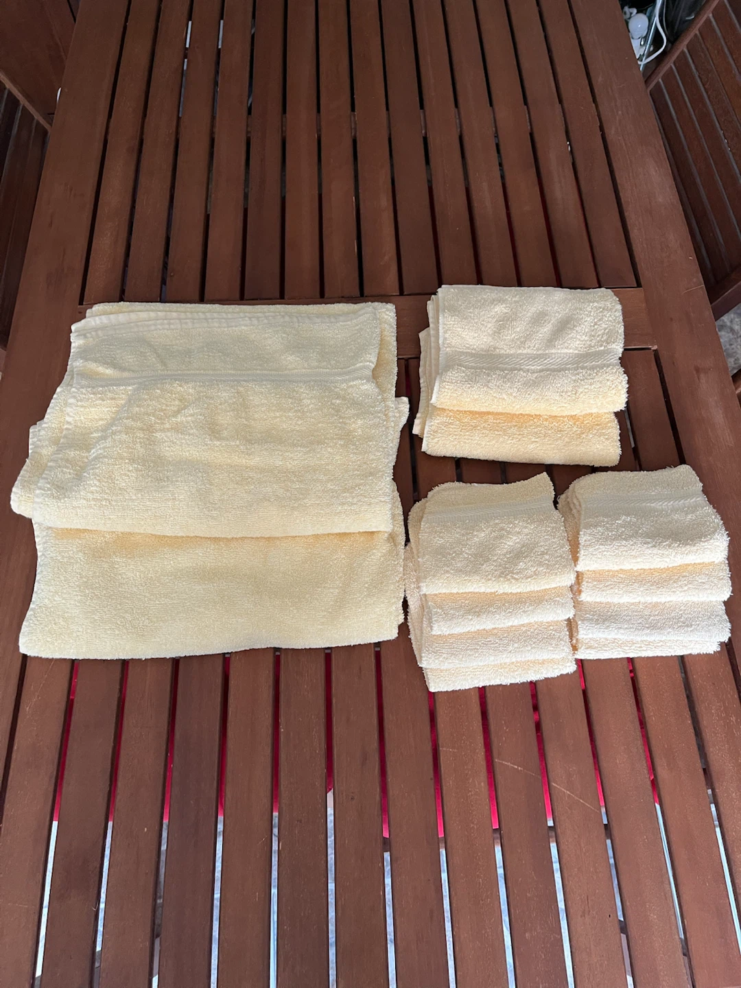 Light Yellow Bath Towels