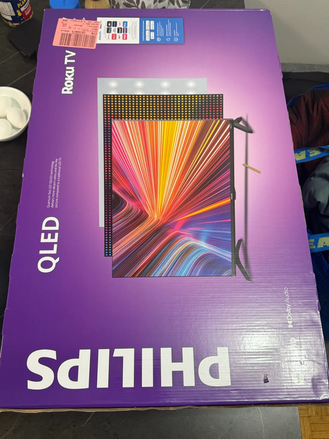 Philips 32" QLED Roku TV - photo 2