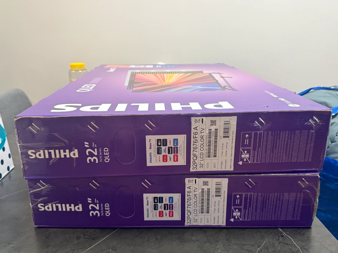 Philips 32" QLED Roku TV - photo 3