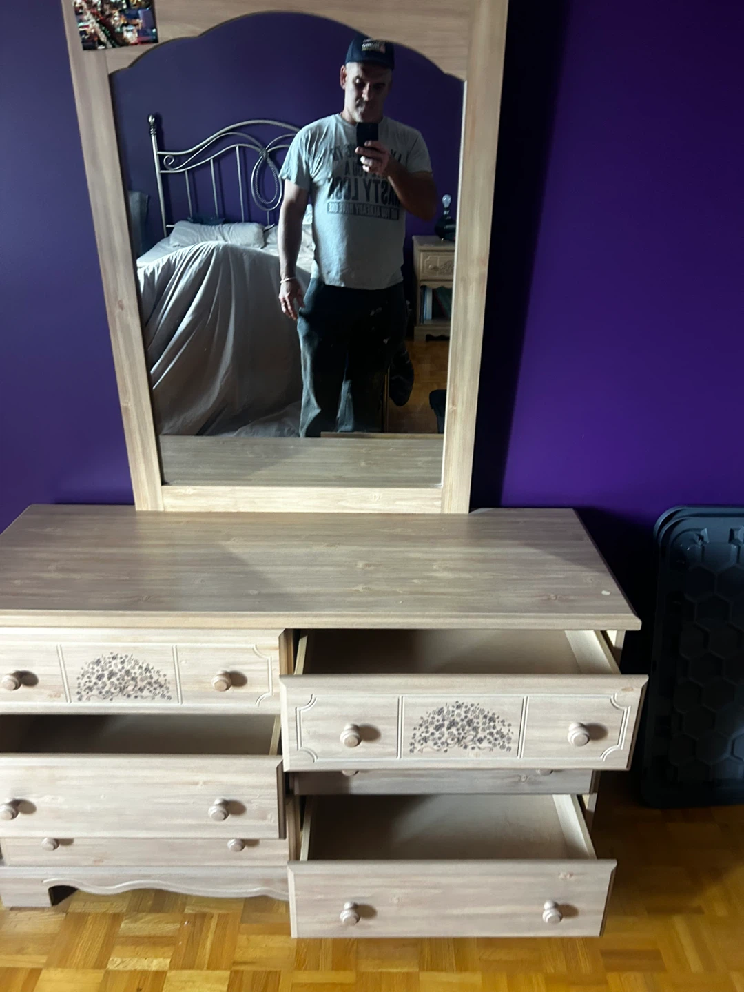 Double bedroom set in Toronto