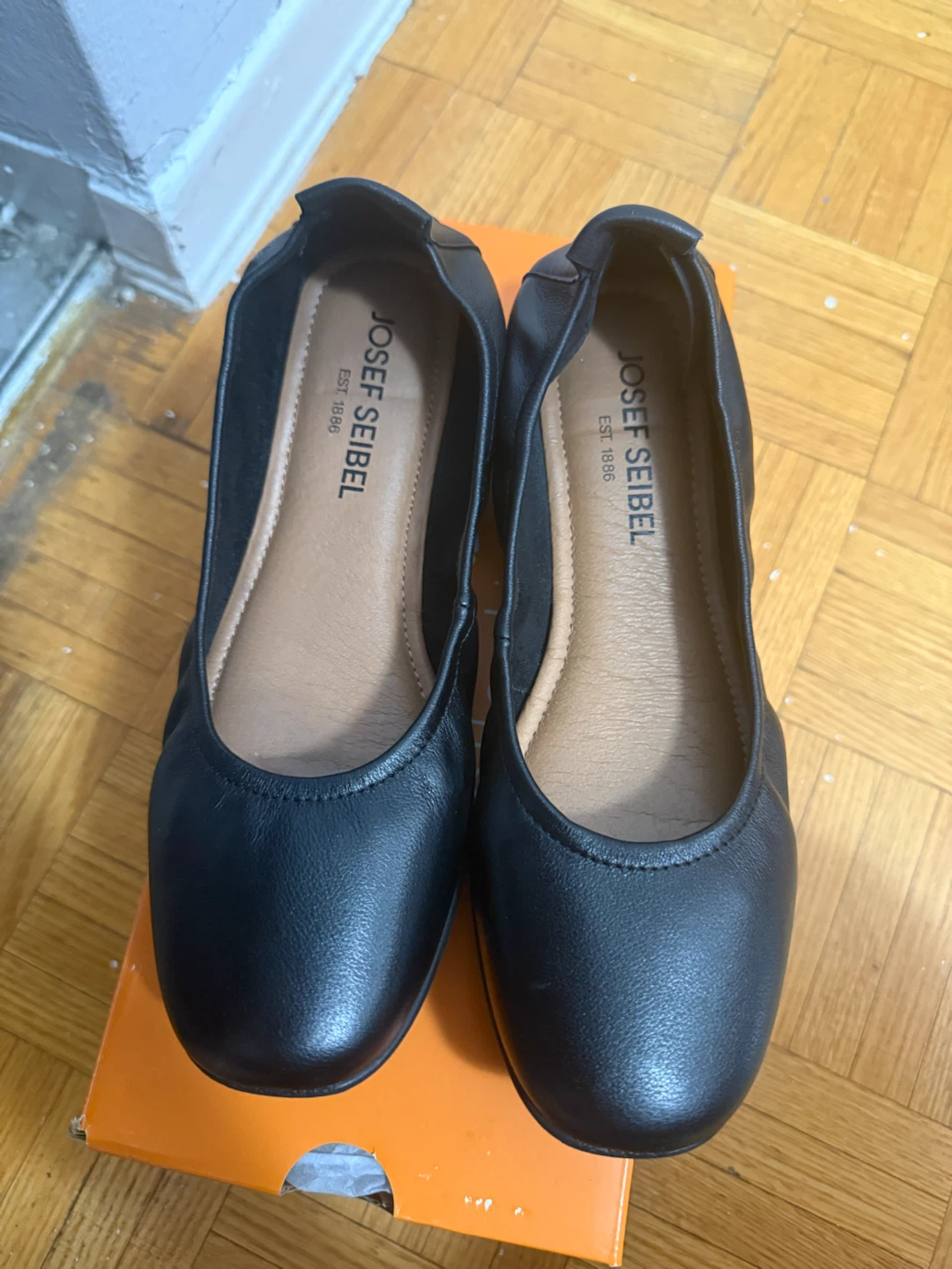 Josef Seibel Black Leather Ballet Flats - photo 2