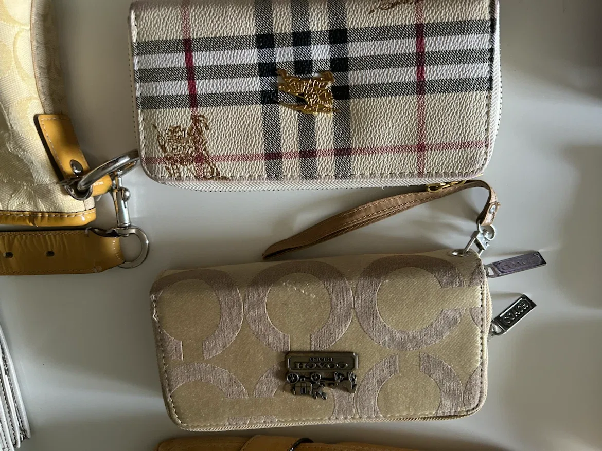 Moving sale - photo 2