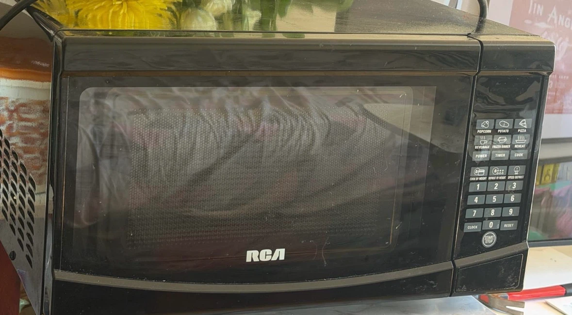 RCA Microwave Oven