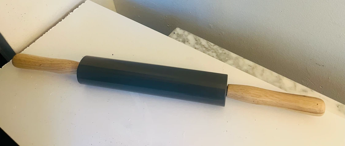 Staub silicone Rolling Pin - Wooden Handle