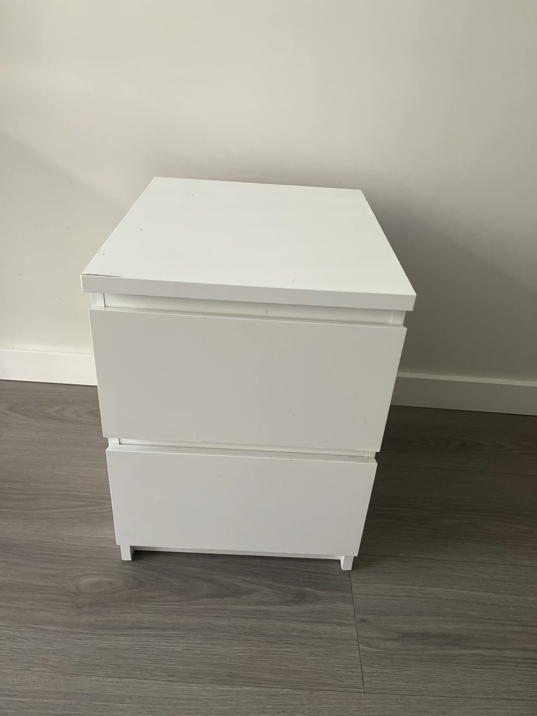 2 White two-drawer nightstand - photo 2