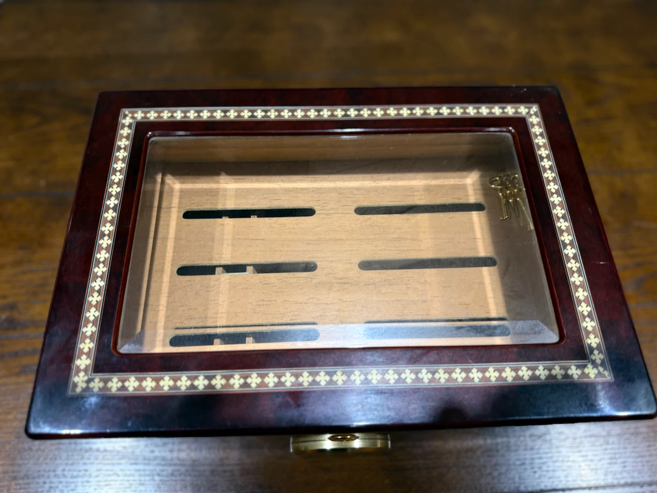 Wooden Humidor Box with Hygrometer & Lock - photo 2