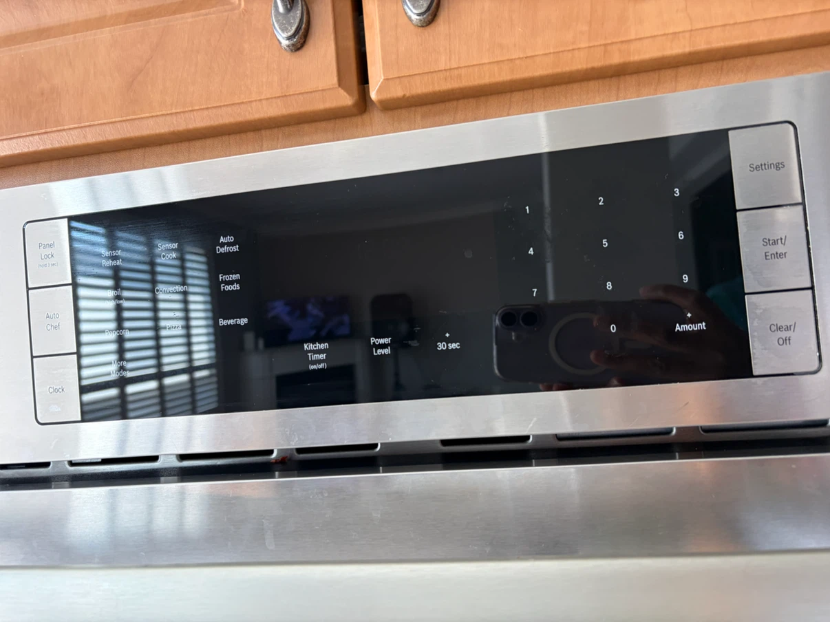 Bosch Microwave Oven - photo 2