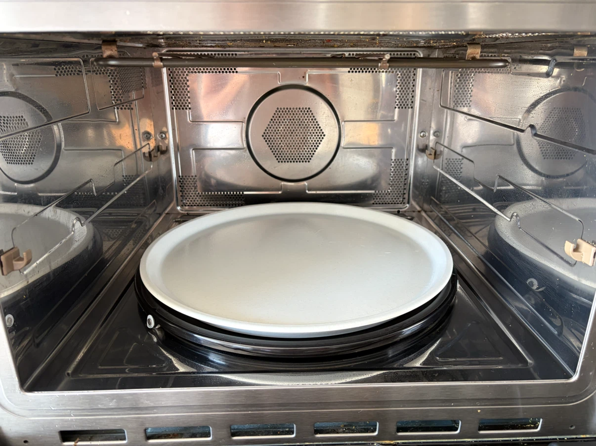 Bosch Microwave Oven - photo 4