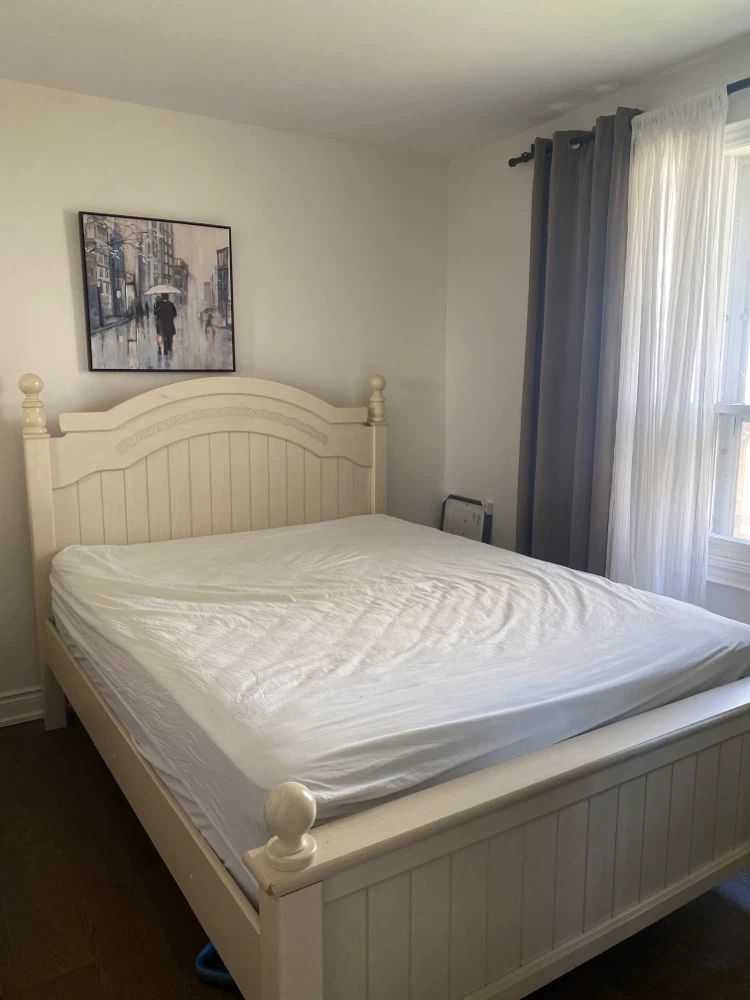 Bed frame& dresser, mirror - photo 4