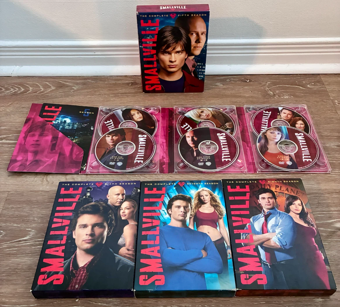 Smallville The Complete Seasons 5-8 DVD Box Set - photo 3