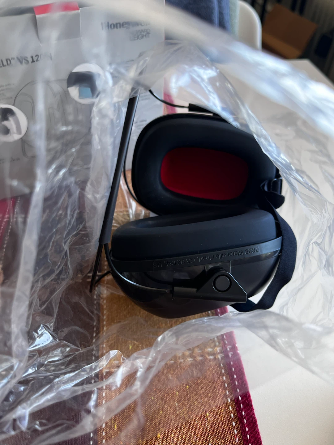 Honeywell Howard Leight Verishield VS 120N Neckband Earmuffs - photo 2
