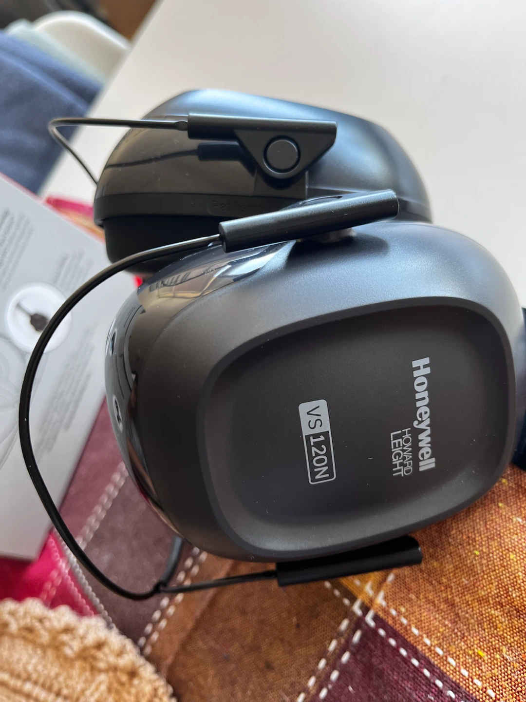 Honeywell Howard Leight Verishield VS 120N Neckband Earmuffs - photo 3