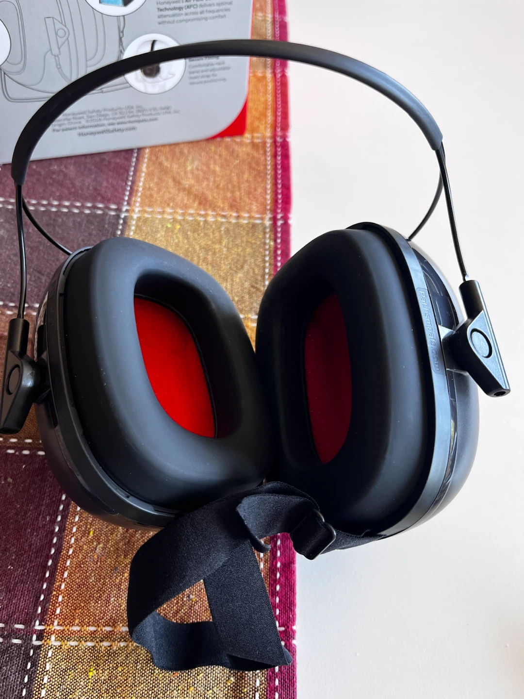 Honeywell Howard Leight Verishield VS 120N Neckband Earmuffs - photo 4