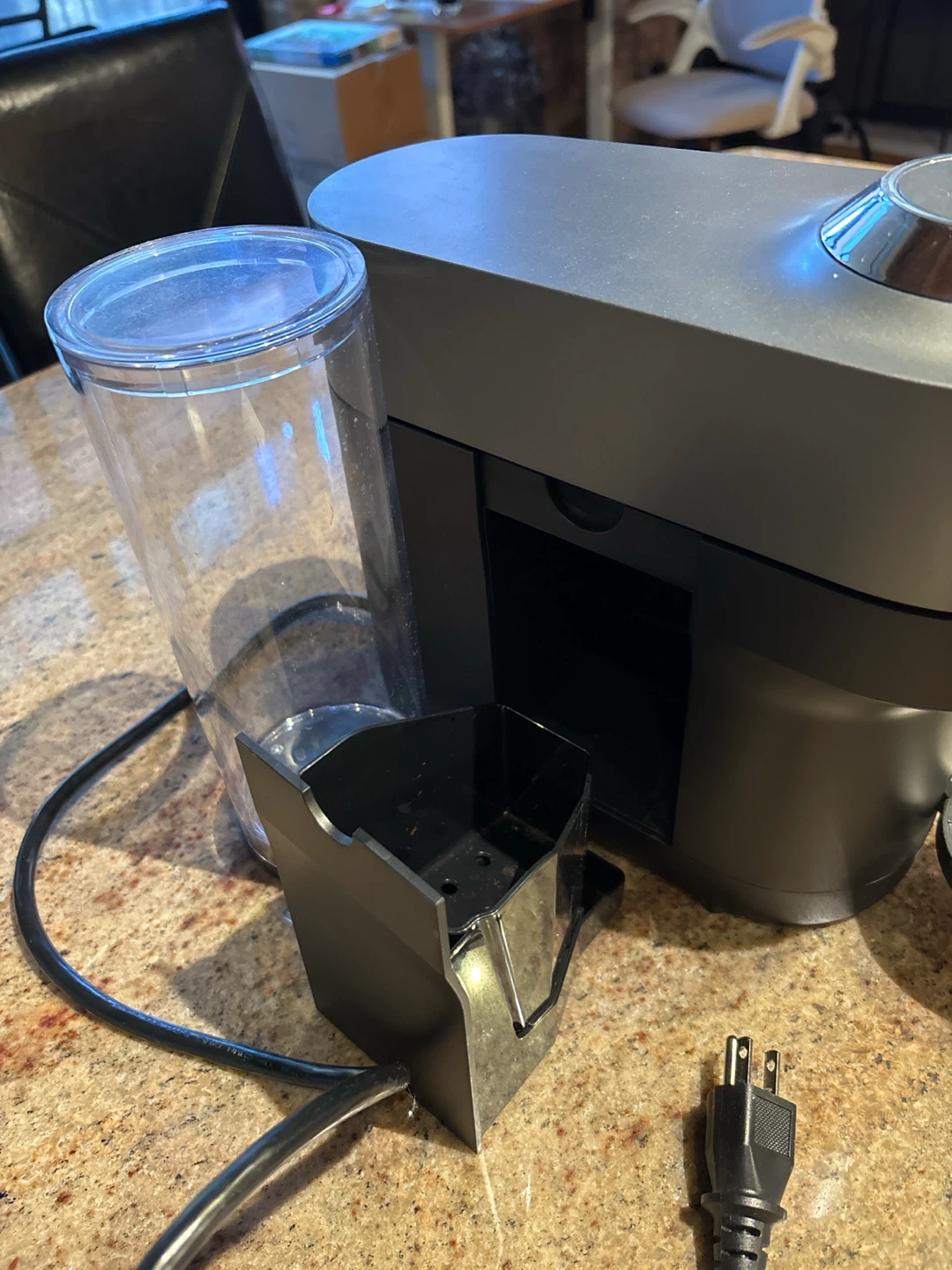Nespresso Vertuo Coffee Machine - photo 5