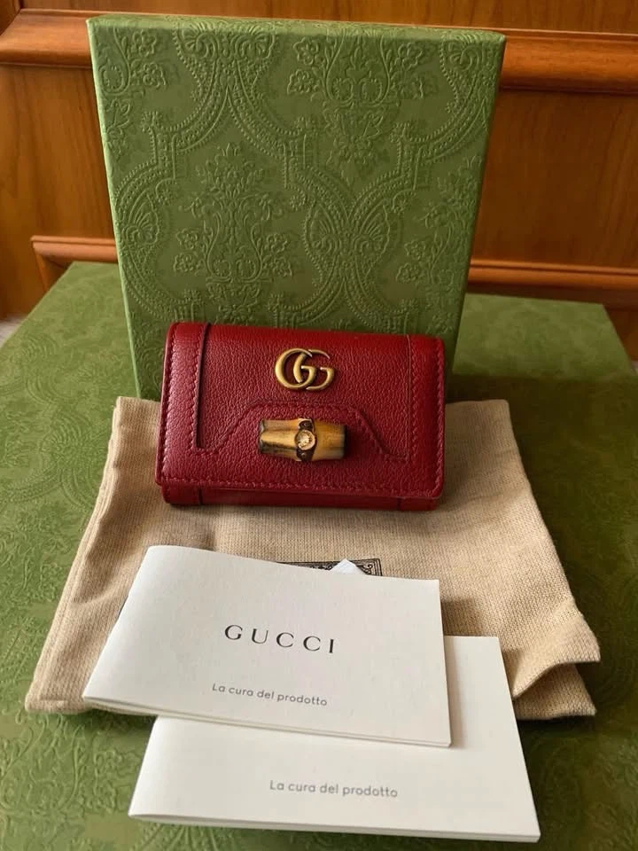 Gucci Red Leather Key Holder