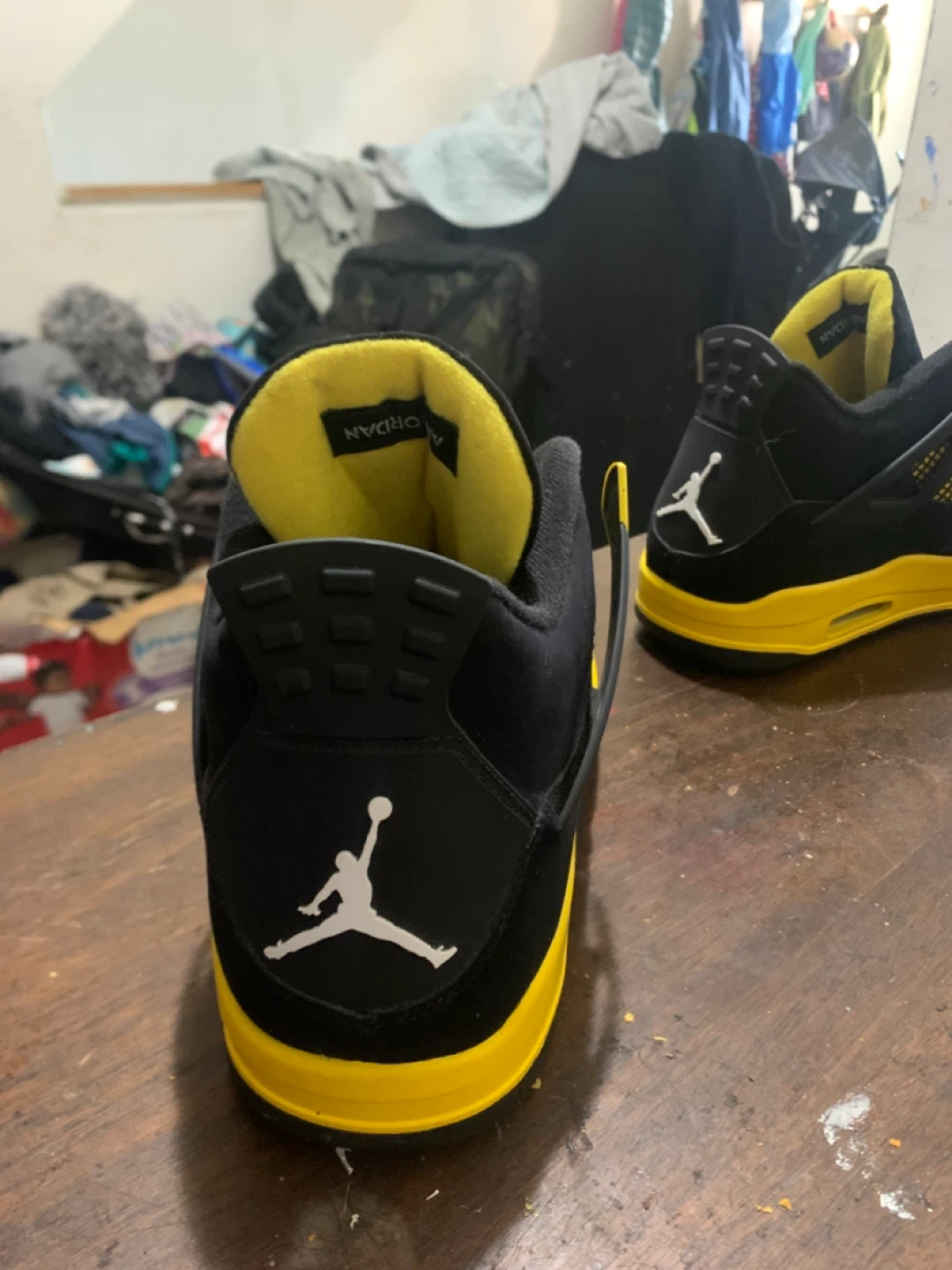 Air Jordan 4 retro thunder 2023 Black Yellow Sneakers - photo 5