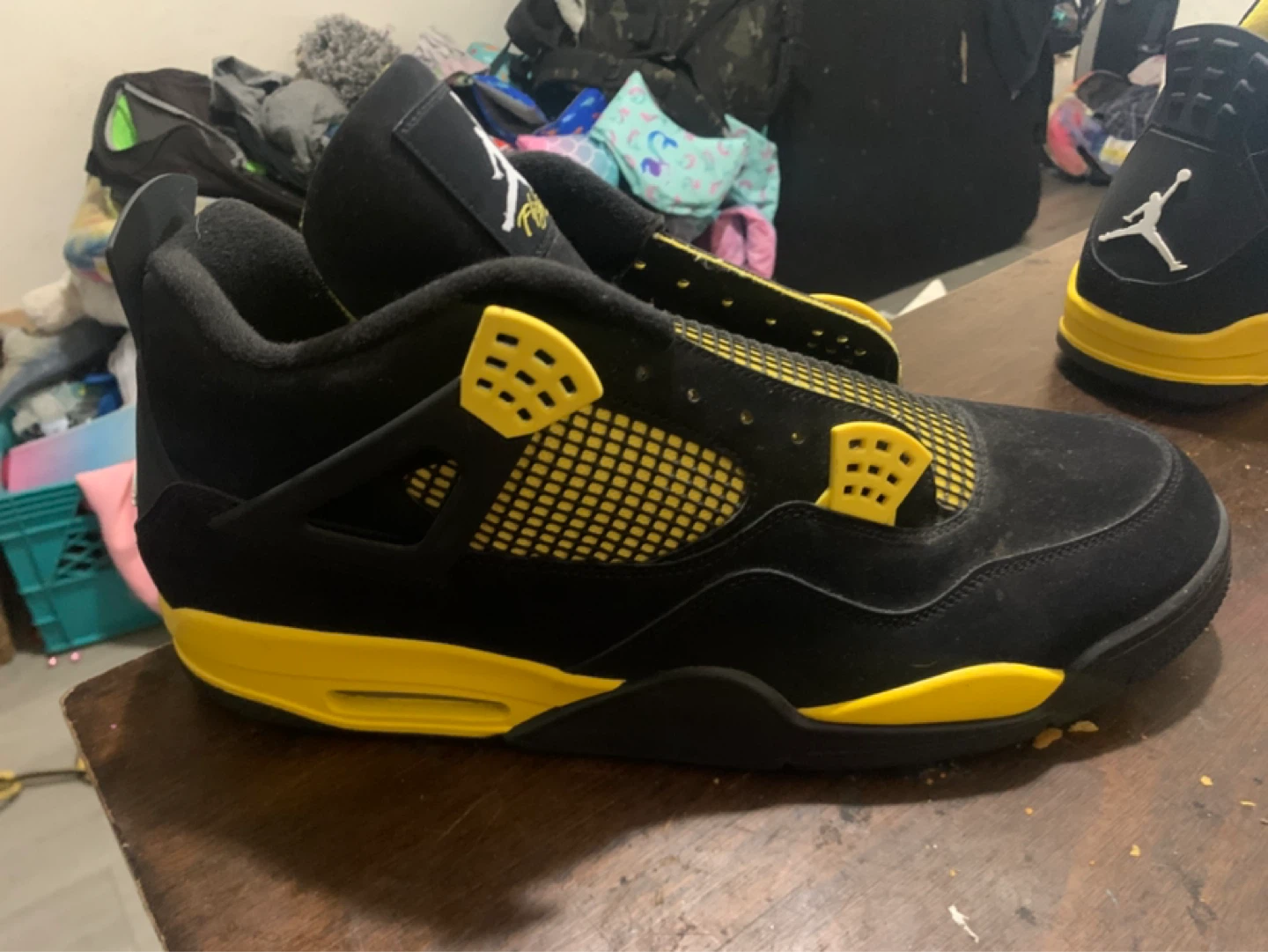 Air Jordan 4 retro thunder 2023 Black Yellow Sneakers - photo 2